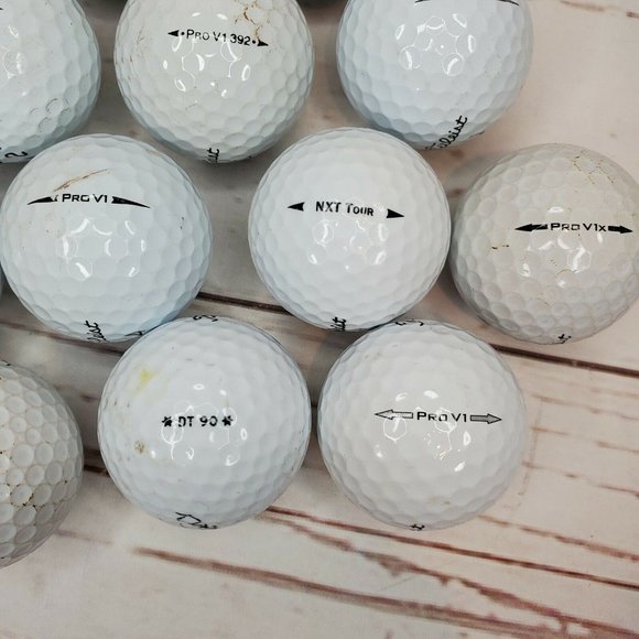 17 Titleist #1 #2 #3 #4 #8 & #22 Golf Balls Some Balls Are Dirty Some are Clean - Picture 7 of 12